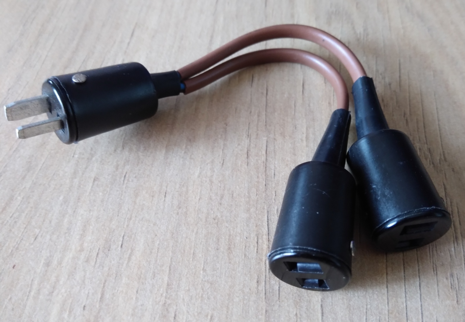 (NLA) Beau socket Splitter